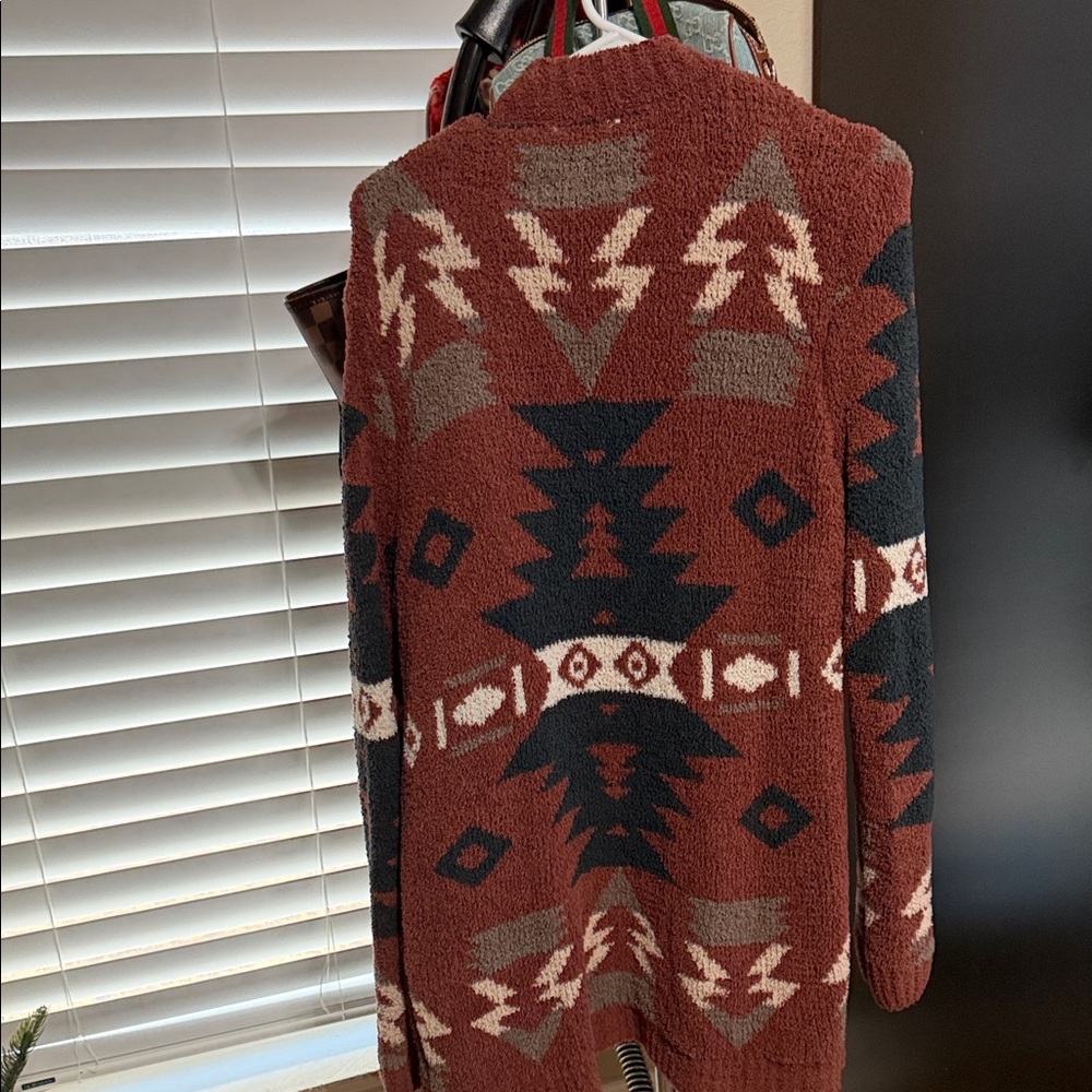 Aztec Patterned Cardigan - Picture 4 of 4